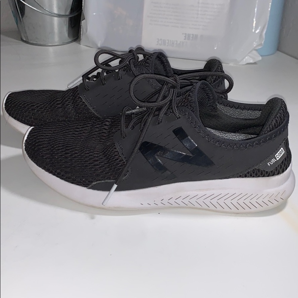 New Balance Tennis Shoes